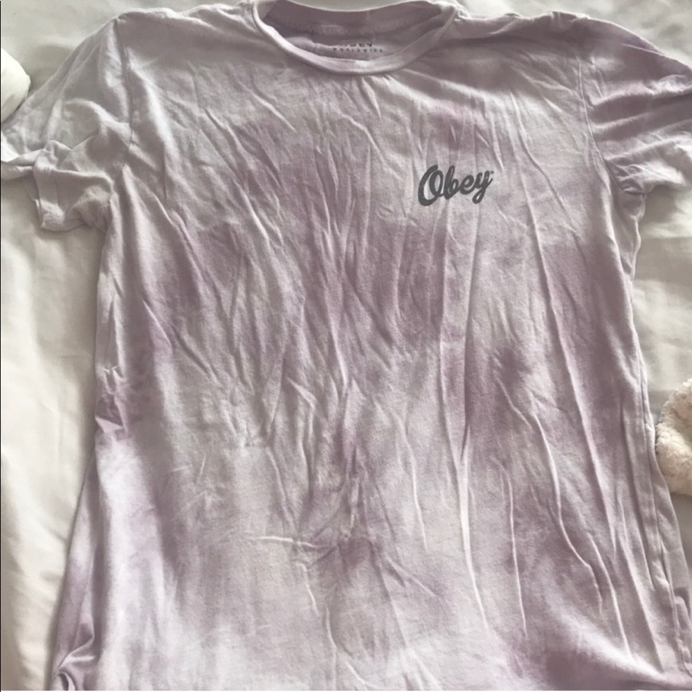 obey tee